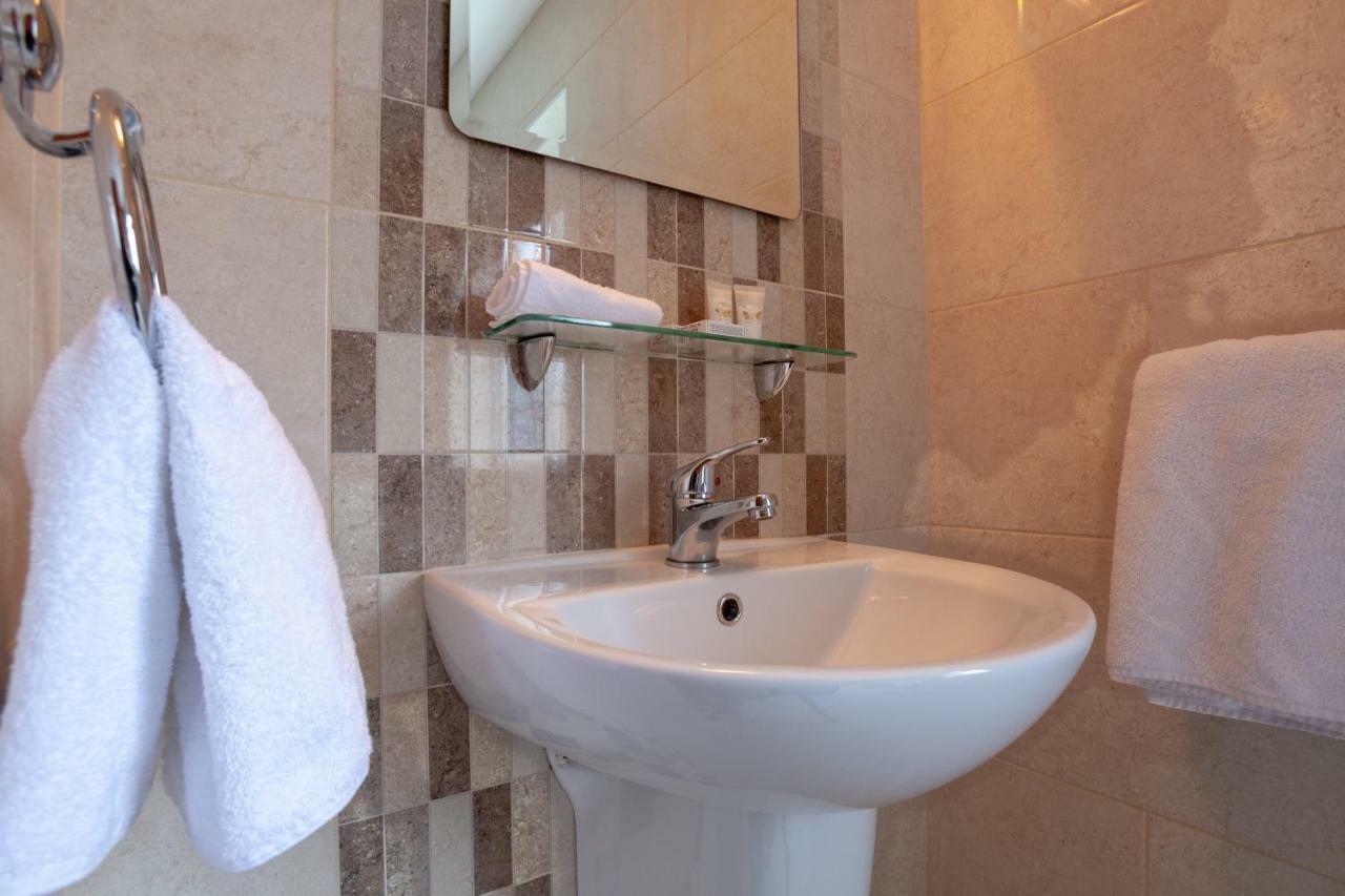 مبيت وإفطار دينغل Seaview Heights المظهر الخارجي الصورة